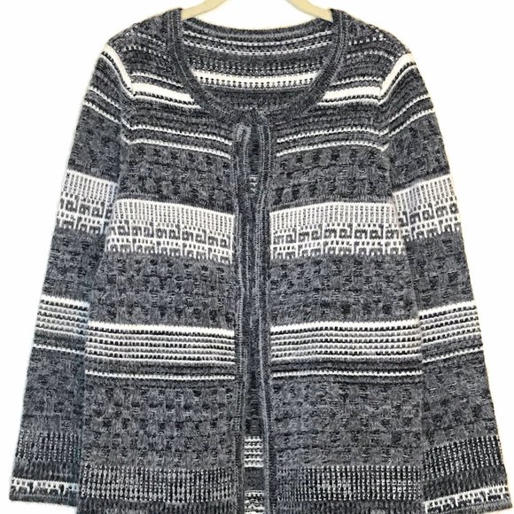 Gray Fuzzy Duster Cardigan Warm Winter Carcoat NWOT - Size M - Picture 2 of 6